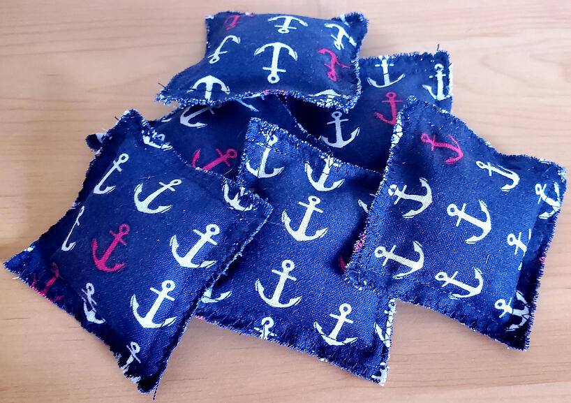 Navy/Pink Anchor Cat "Ravioli" Toy Close